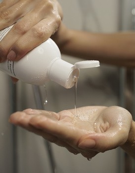 Ziaja Nawilżanie Owoc Granatu, szampon do włosów suchych, 400 ml