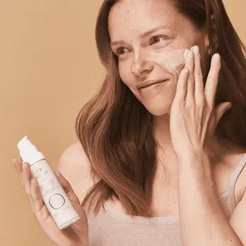 BasicLab Aminis, krem rewitalizujący 5% aminokwasów, 15% kompleksu neuropeptydów, wit. C, 50 ml