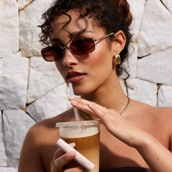 Gosh Juicy Lip Butter, odżywczy balsam do ust, 003 Autumn Brown, 2,8 g