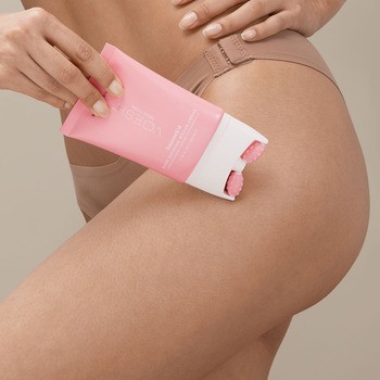 Voesh, Smooth’d Body, wygładzający krem do ciała z rollerem, 100 ml