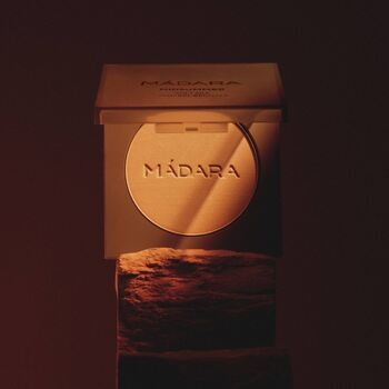 Madara Midsummer Soft Silk Mineral, bronzer, 9 g