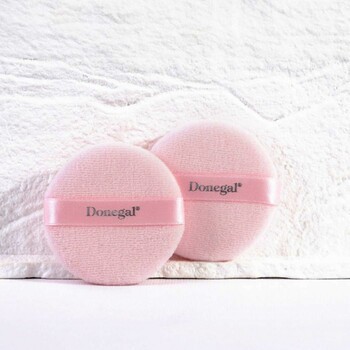 Donegal, puszek do pudru z tasiemką, różowy, 1 szt.