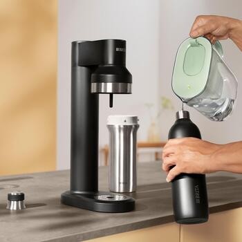 Brita, sodaTrio, butelka ze stali nierdzewnej 0,9l, czarna, 1 szt.