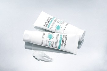 APLB Glutathione Niacinamide Facial Cleanser, oczyszczający żel do mycia twarzy z glutationem i niacynamidem, 80 ml
