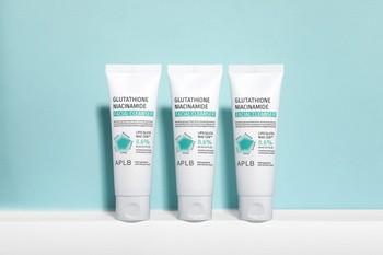 APLB Glutathione Niacinamide Facial Cleanser, oczyszczający żel do mycia twarzy z glutationem i niacynamidem, 80 ml