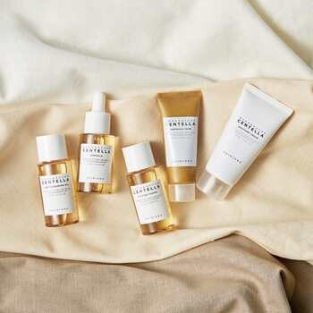 Skin1004 Madagascar Centella Travel Kit, podróżny zestaw kosmetyków do pielęgnacji twarzy, 5 szt.