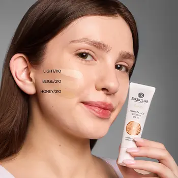 BasicLab Beauties, nawilżający krem,BB SPF15, Honey, 33 ml