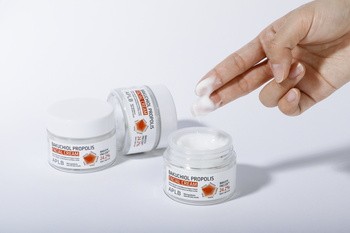 APLB Bakuchiol Propolis Facial Cream, krem łagodzący do twarzy z bakuchiolem i propolisem, 55 ml
