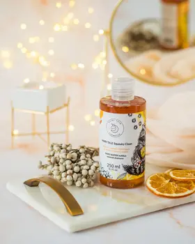 Hairy Tale Cosmetics Squeaky Clean, łagodny szampon chelatujący do mycia w twardej wodzie, 250 ml