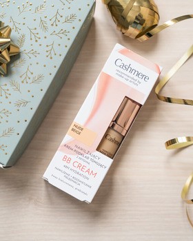 Cashmere BB, nawilżający krem-podkład tonujący z ektoiną, Nude Beige, 30 ml