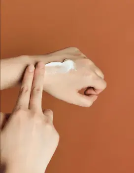 Skin1004 Probio-Cica Enrich Cream, bogaty krem wzmacniający barierę skóry, 15 ml