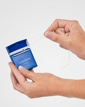 Curaprox, nić dentystyczna DF 850, 1 szt.