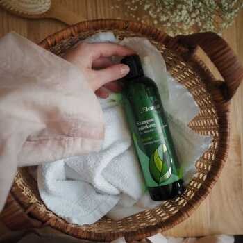 Vis Plantis Basil Element, szampon micelarny do włosów i skóry głowy, bazylia + NMF, 300 ml