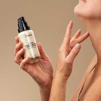 Iossi Winorośl, liftingująco-ujędrniający krem do szyi i biustu z bakuchiolem, 100 ml