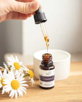 Your Natural Side, serum z witaminą E, 10 ml