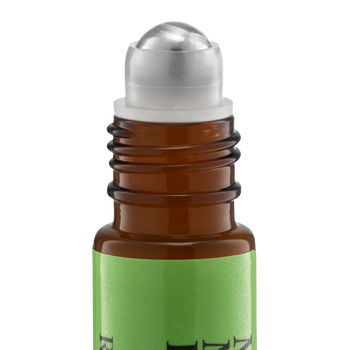 Make Me Bio Cucumber Freshness, rozświetlające serum pod oczy (roller), 10 ml