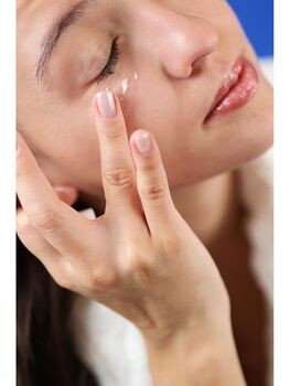Flos-Lek, Stop Naczynka, Krem pod oczy anti-aging rozjaśniający cienie, 30 ml