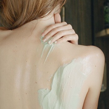 Madara AHA+ Mineral Body Peel, peeling, 175 ml