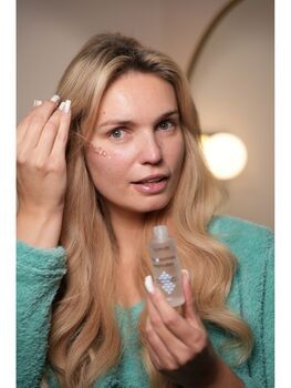 Flos-Lek Exosomes Peptides, serum z egzosomami do twarzy ujędrniające i rewitalizujące, 30 ml
