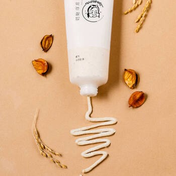Midha Rice Bran Scrub Foam, pianka oczyszczająca z otrębami ryżu, 150 ml