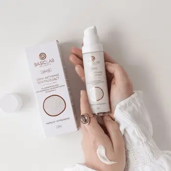 BasicLab Aminis, krem rewitalizujący 5% aminokwasów, 15% kompleksu neuropeptydów, wit. C, 50 ml