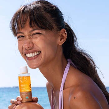 SVR Sun Secure Glow, dwufazowa woda przeciwsłoneczna z brokatem SPF50+, 100 ml