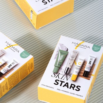 Zestaw Madara Skin Stars 4 Mini Bestseller Set, maska, 17 ml + serum nawilżające, 15 ml + krem z witaminą C, 15 ml + krem przeciwzmarszczkowy, 10 ml