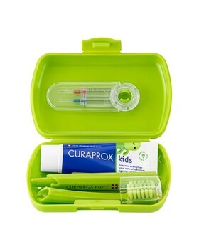Curaprox Travel Set Kids, zestaw podróżny dla dzieci, zielony, 1 szt.