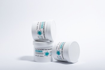 APLB Glutathione Niacinamide Toner Pad, płatki tonizujące do twarzy z glutationem i niacynamidem, 60 szt.
