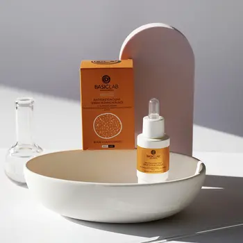 BasicLab Esteticus, antyoksydacyjne serum wzmacniające Blask i Elastyczność, 15 ml
