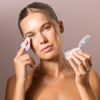 Gosh, Bake'n' Set, puder sypki z puszkiem, 001 Soft Pink, 15 g