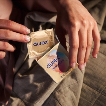 Durex Real Feel, prezerwatywy, 10 szt.