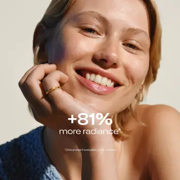 Lumene Nordic-C [Valo] Glow Boost Essence, serum rozświetlające, 30 ml