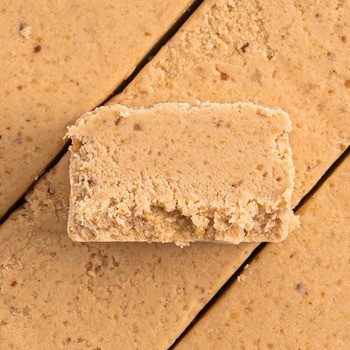 Fizi Hazelnut Protein, baton proteinowy, 45 g