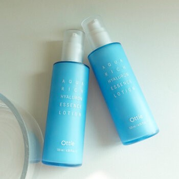 Ottie Aqua Rich Hyaluron Essence, intensywnie nawilżająca esencja do twarzy, 120 ml