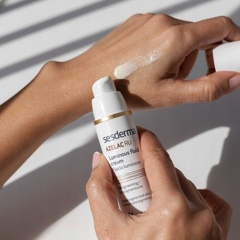 Sesderma Azelac RU, emulsja rozświetlająca, SPF 50, 50 ml