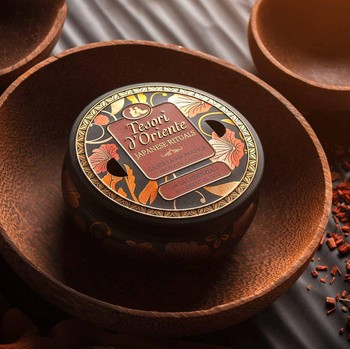 Tesori d'Oriente, aromatyczna świeca zapachowa, olej Tsubaki i piwonia, Japanese, 200 g