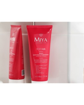 Miya Cosmetics Body.lab, balsam ujędrniająco-wygładzający z kwasami AHA i witaminami, 200 ml