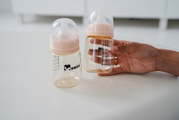 Momoni MilkySilky, 4-fazowy laktator elektryczny, 2 szt.