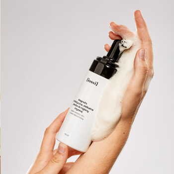 Iossi Magnolia, delikatna pianka z prebiotykami do higieny intymnej, 170 ml