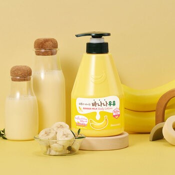 Kwailnara Banana Milk Body Cleanser, nawilżający żel do mycia ciała z ekstraktem z banana, 560 g