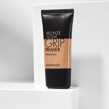 Catrice Bronze Glow Grip Primer, baza pod makijaż, 30 ml