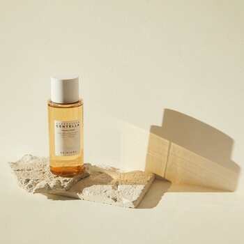 Skin1004, Madagascar Centella Toning Toner, tonik delikatnie złuszczający, 30 ml