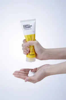 Mediheal Vitamin C Pore Toning Cleanser, rozświetlająca żel-pianka do mycia twarzy z witaminą C, 120 ml