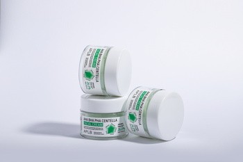 APLB AHA BHA PHA Centella Facial Cream, krem złuszczająco-kojący do twarzy z kwasami i wąkrotą azjatycką, 55 ml