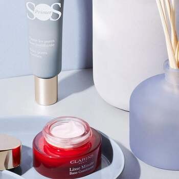 Clarins Instant Smooth Perfecting Touch, baza wygładzaąco-rozświetlająca, 15 ml
