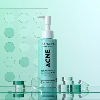 Madara Acne Sebum Control Clear Skin Wash, żel oczyszczający do skóry tłustej i problematycznej, 140 ml