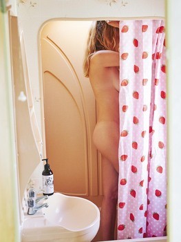 Yope żel pod prysznic Róża i kadzidłowiec, 400 ml