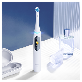 Oral-B, Seria iO Ultimate Clean, końcówki wymienne, white, 4 szt.