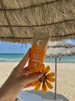 Meishoku C Vita Sunscreen Cream SPF50+, krem przeciwsłoneczny o aksamitnej, lekkiej konsystencji, 50 g